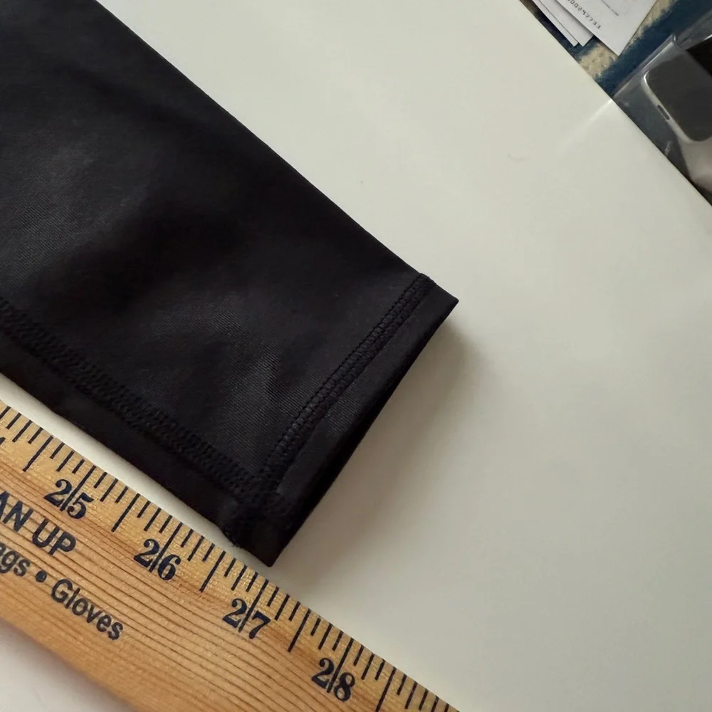 ALO YOGA BLACK SHIMMER LEGGINGS - XS - Picture 4 of 8